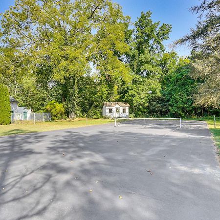 Lovely Reading Home With Large Yard On 7 Acres! Exterior photo