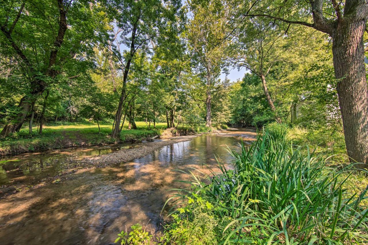 Lovely Reading Home With Large Yard On 7 Acres! Exterior photo