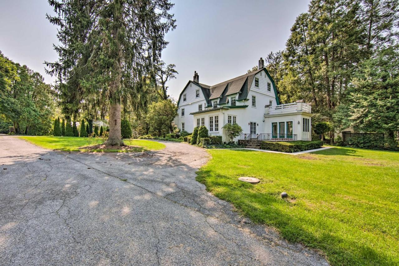 Lovely Reading Home With Large Yard On 7 Acres! Exterior photo